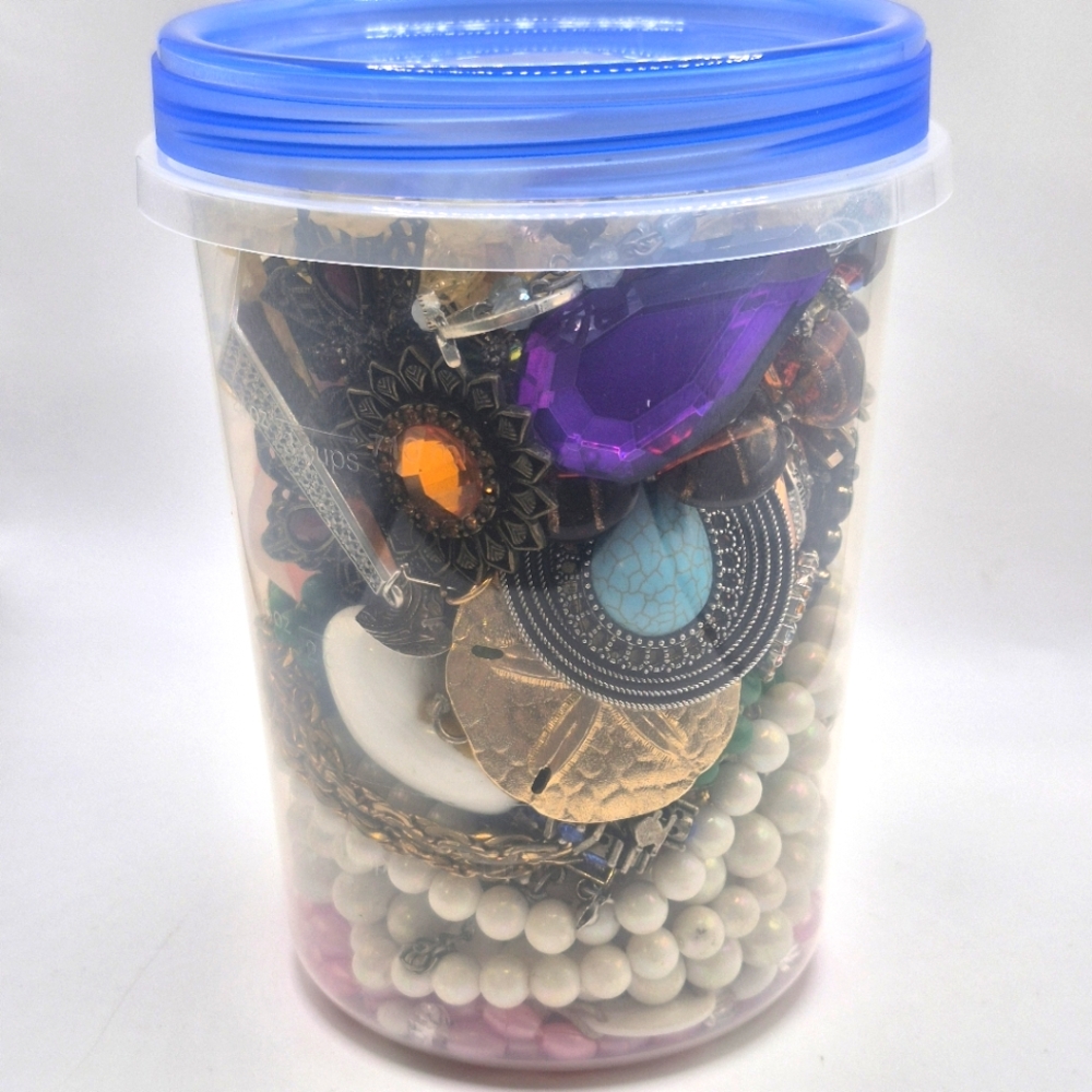 2+ lb VTG to Now Jewelry Jar | Craft, Repair, Wear